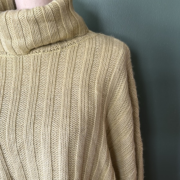 New women’s green Sz L cowl neck knit crop casual long sleeves oversized sweater - Picture 5 of 11